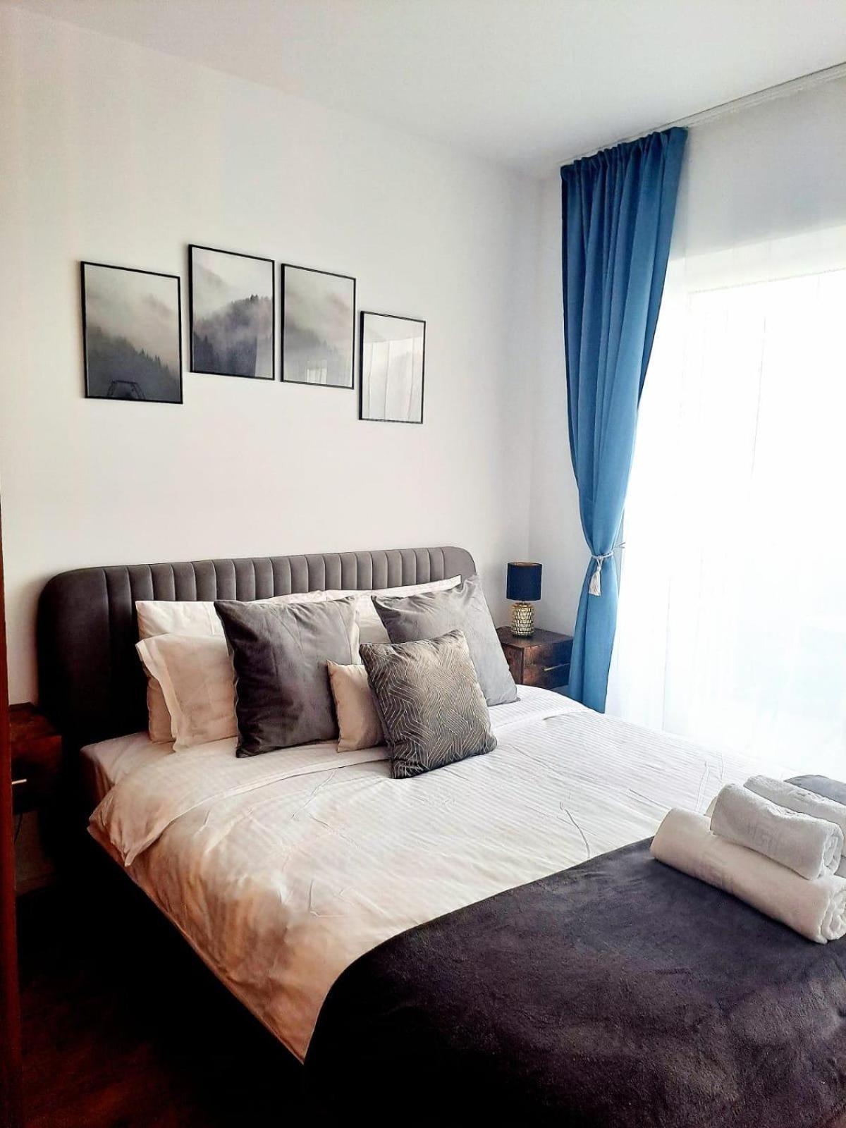 Mountain Breeze Luxury Apartment Ac & Parcare Privata Brasov Ngoại thất bức ảnh